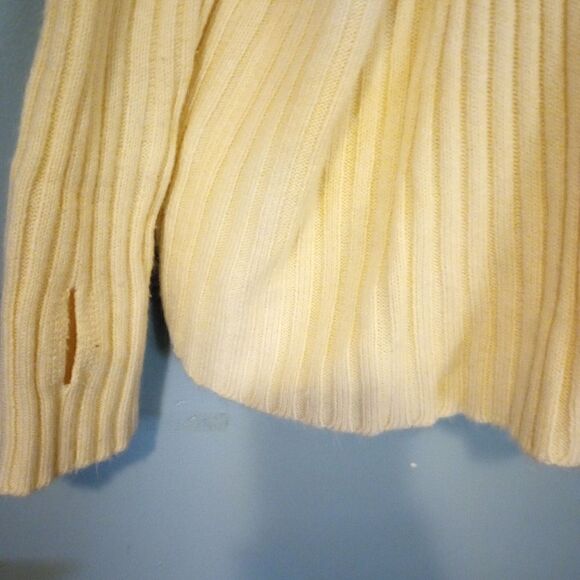 Cable Stitch 100% acrylic cream cable knit open cardigan with thumb holes - Picture 3 of 12